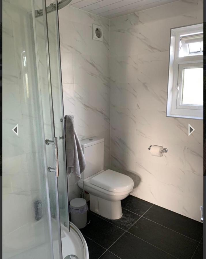 Baoyan Bed and Breakfast Londen Buitenkant foto