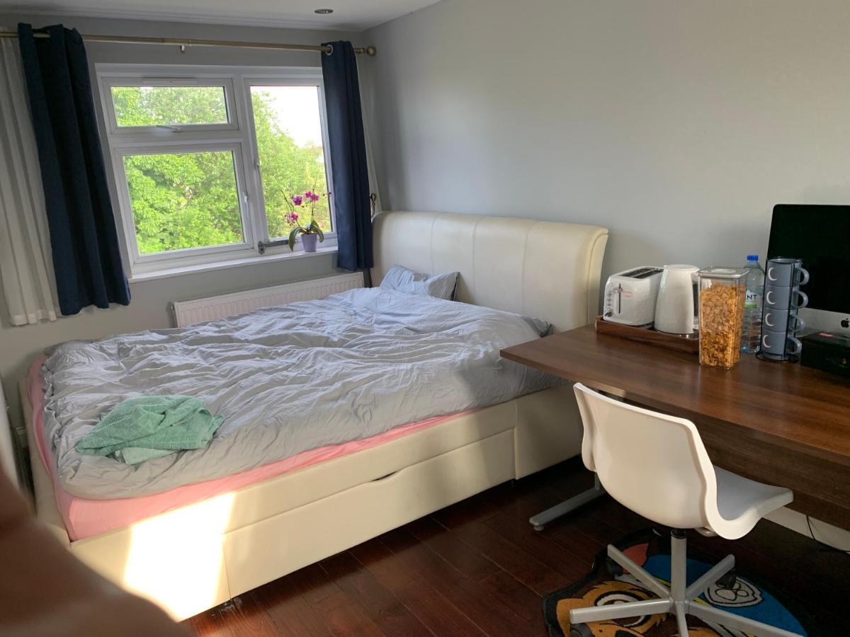 Baoyan Bed and Breakfast Londen Buitenkant foto